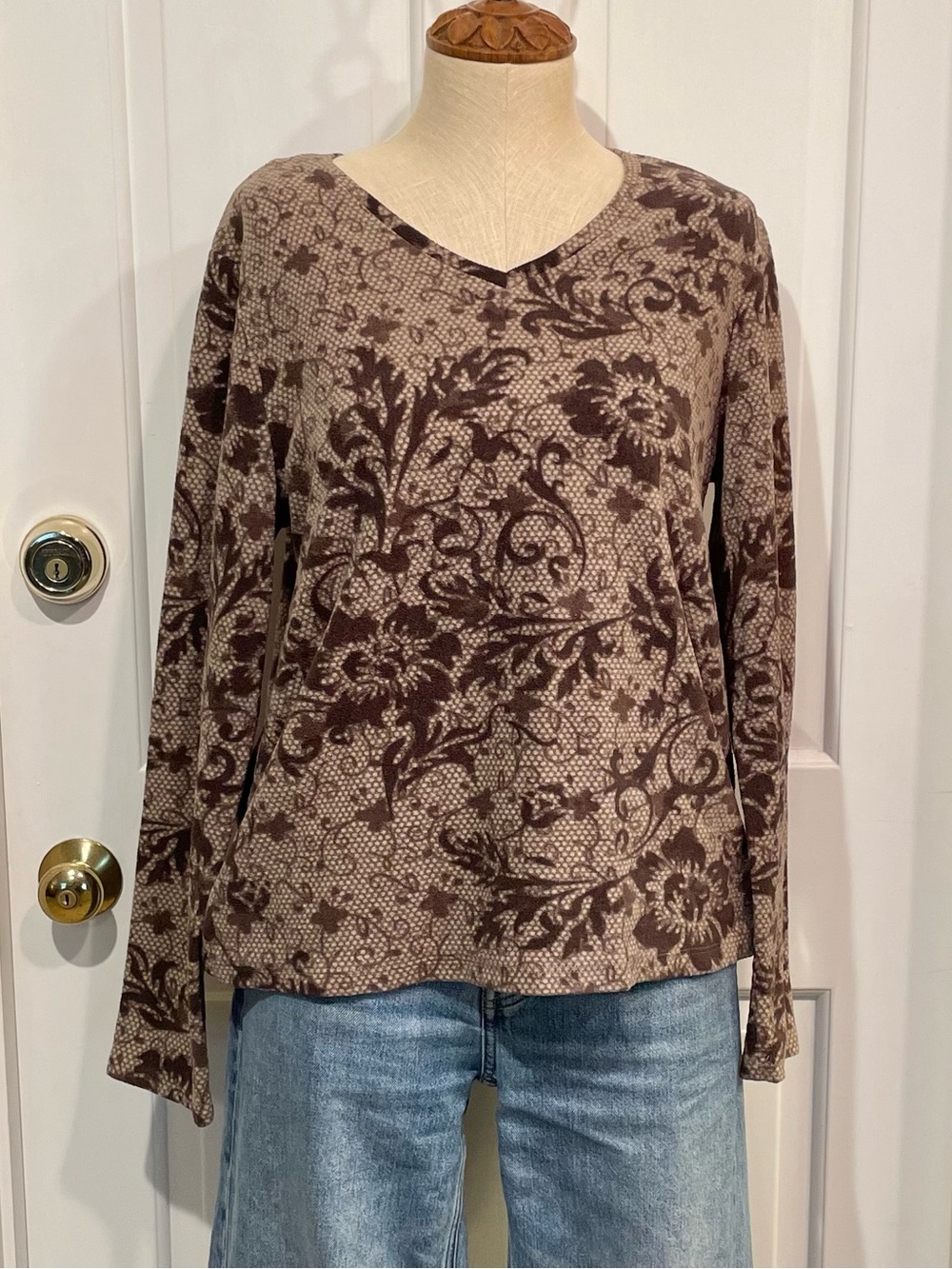 Brown Camo Floral V Neck Swearshirt Pullover